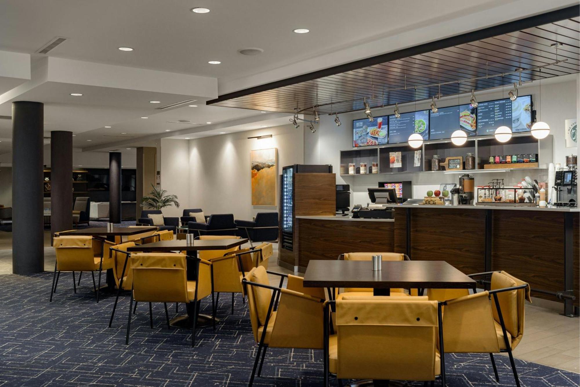 Courtyard By Marriott Gatlinburg Downtown Hotel Exterior photo